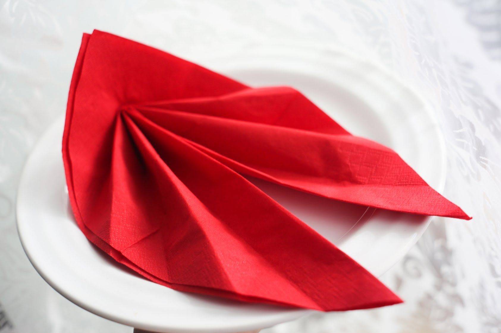 Искусство сервировки — как красиво сложить бумажные салфетки