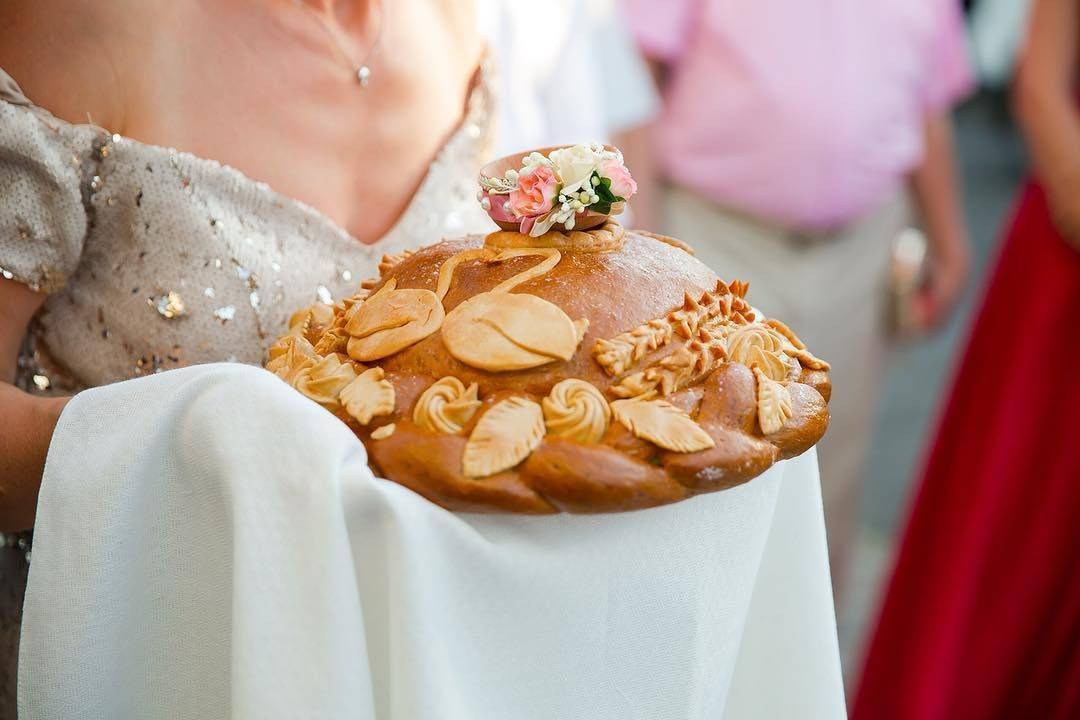 Свадебный каравай — традиции и современность