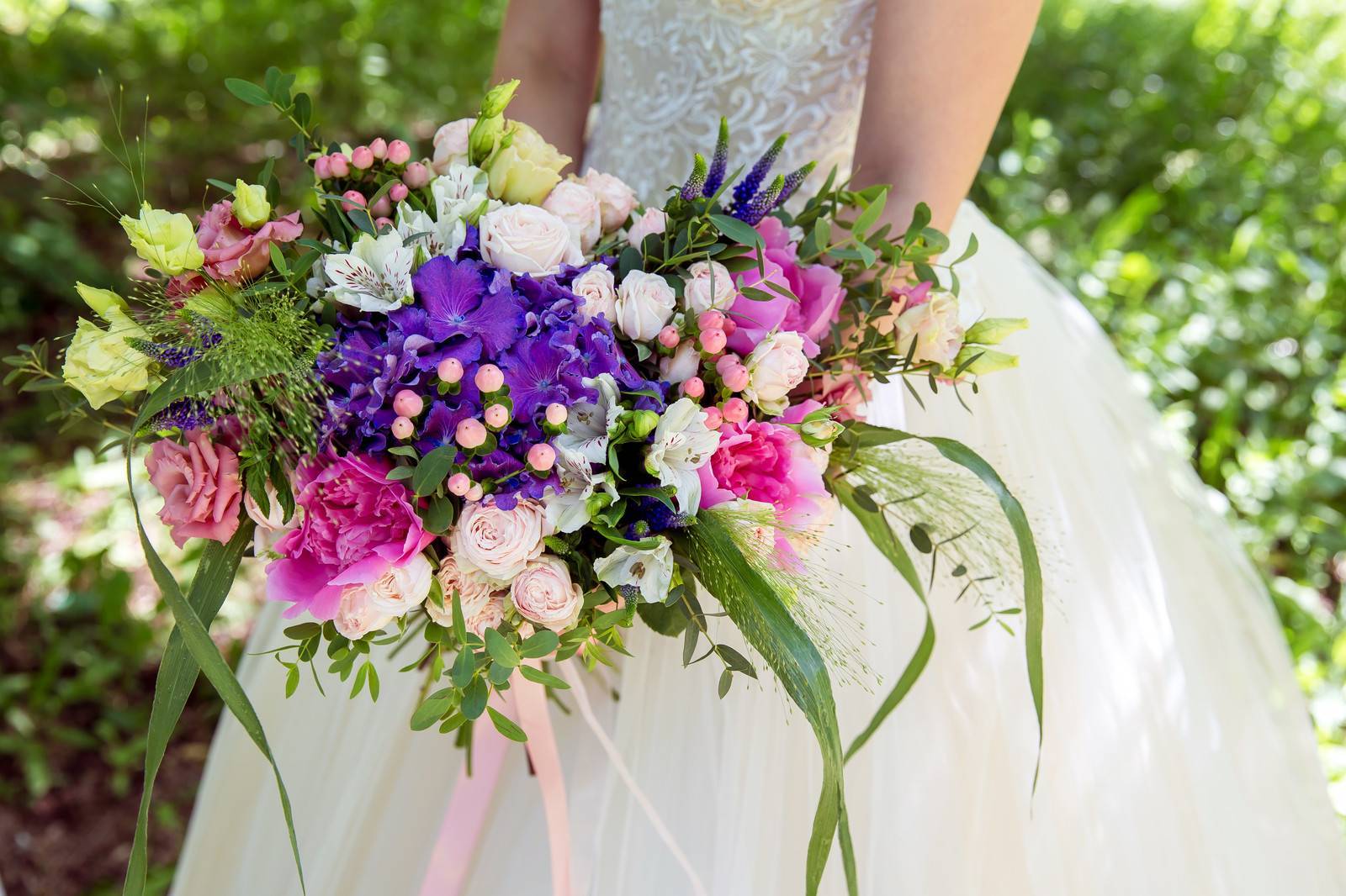 Свадебная флористика — от бутоньерки до гирлянды