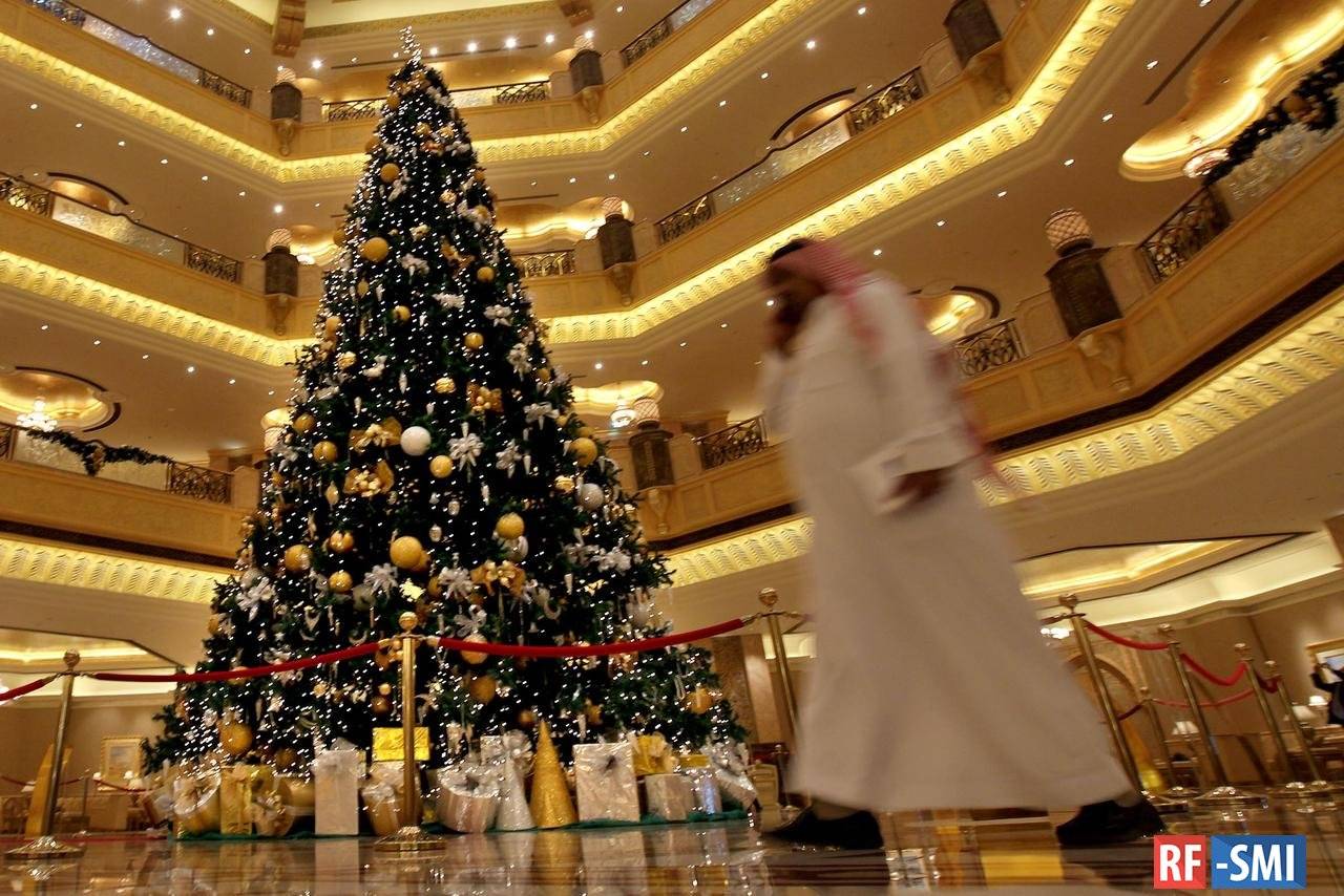 13 самых дорогих новогодних елок в разных странах