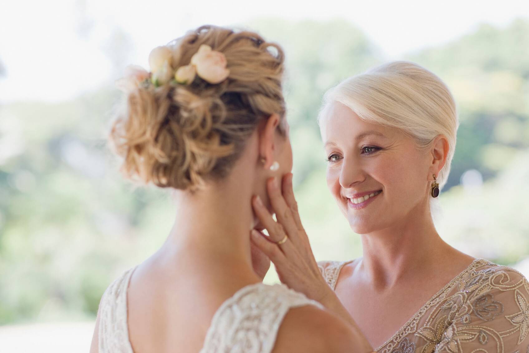 Советы по выбору свадебной прически — невесте, свидетельнице, маме жениха