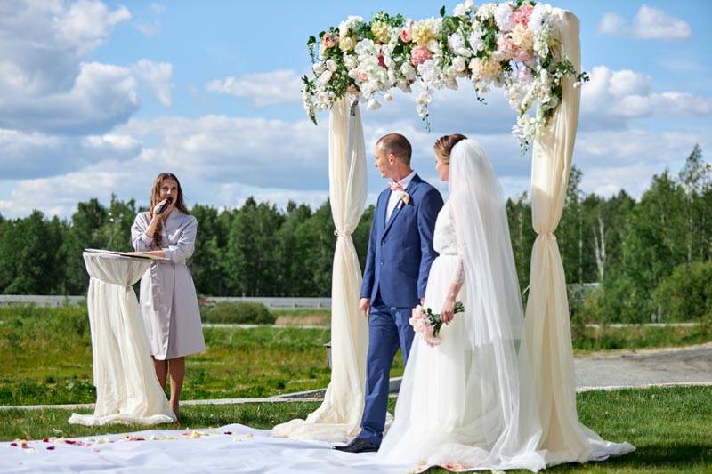 Выездная регистрация бракосочетания: фото и советы, как организовать незабываемую церемонию