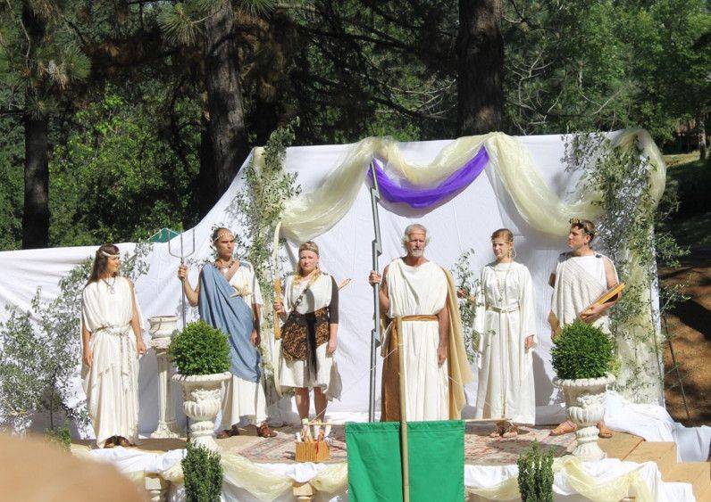 Как провести свадьбу в греческом стиле