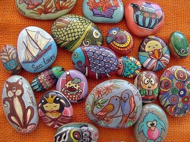 Рисунки на камнях: пляжная игра с детьми и развитие речи. как рисовать на камнях