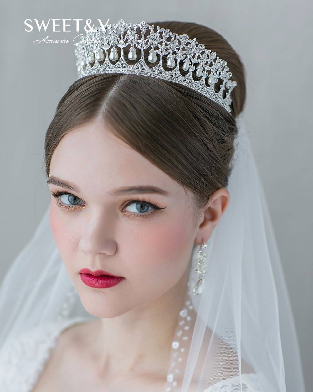 Диадема для невесты — благородство и красота