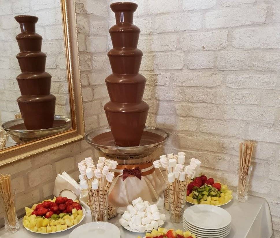 Шоколадный фонтан - украшение любого праздника