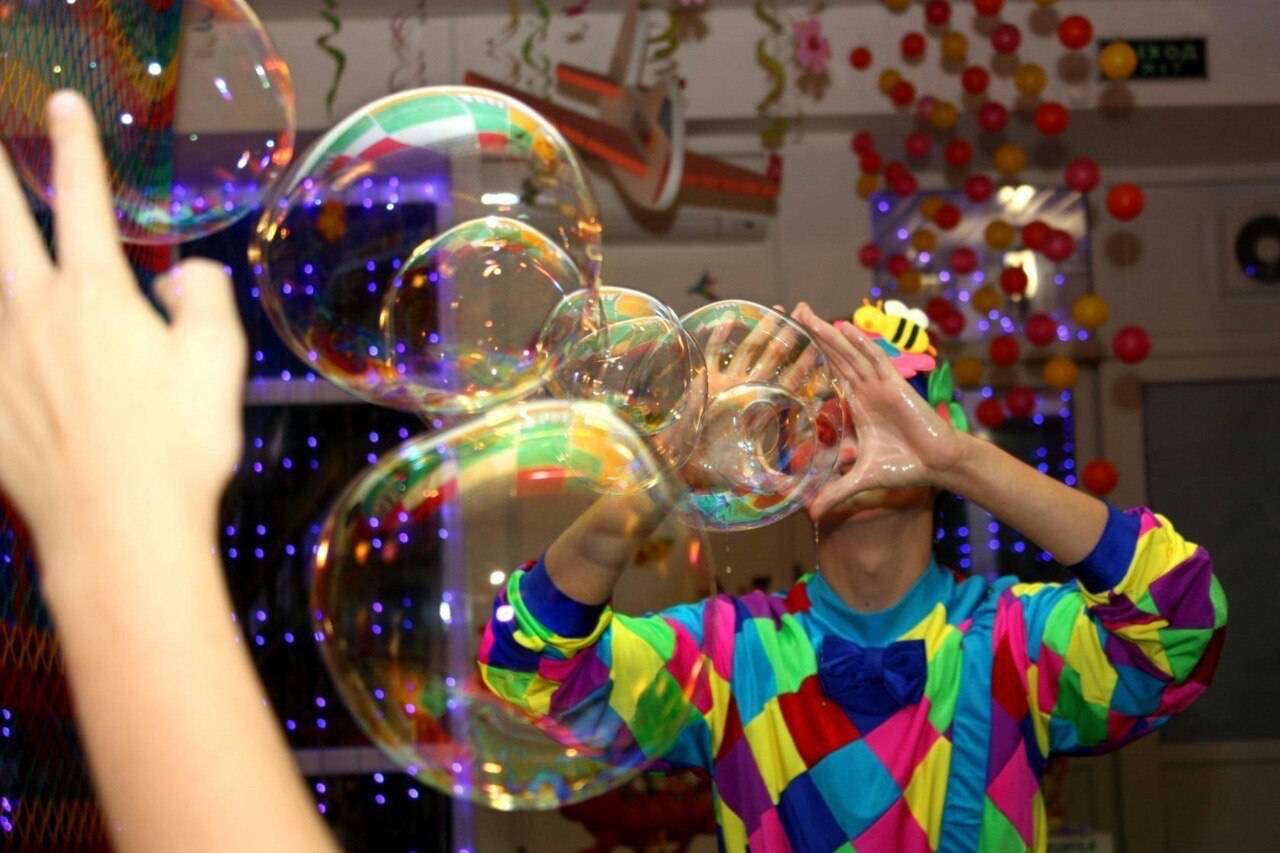 Трюки с мыльными пузырями и их таинственные секреты