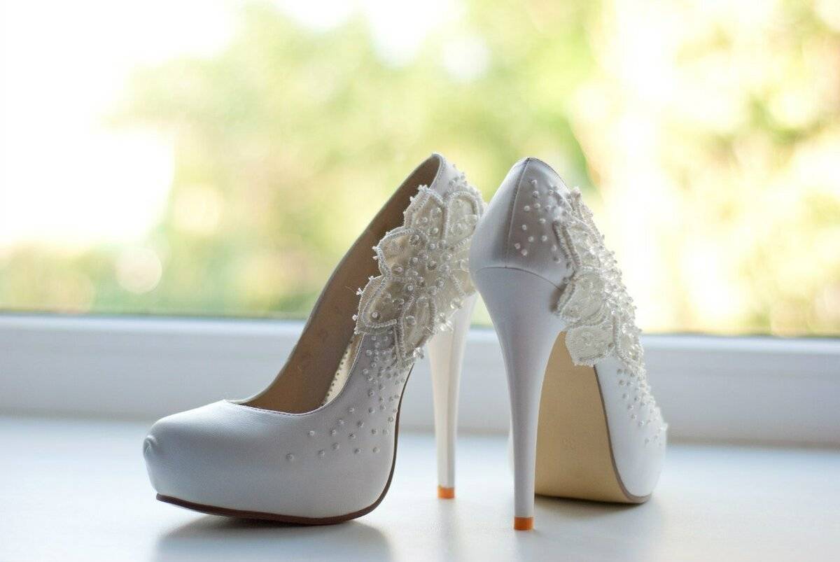 Нестандартная свадебная обувь, или А вам слабо?