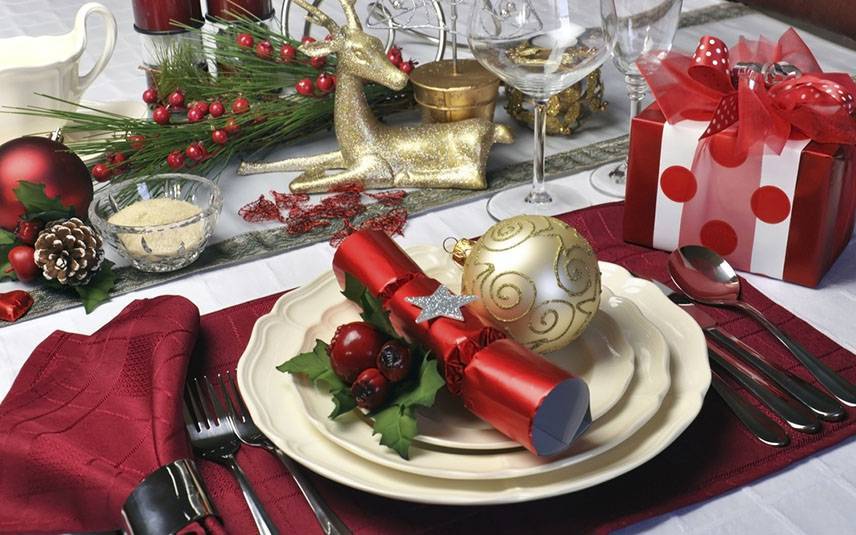Как оформить праздничный новогодний стол к году Обезьяны?