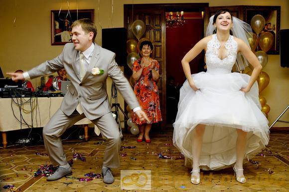 Костюмированная сценка на свадьбе "Брачный танец"