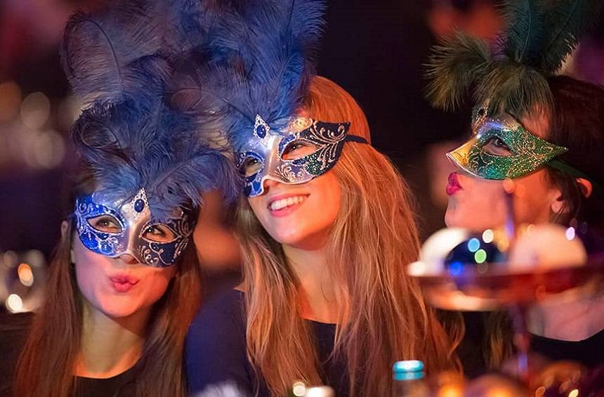 Карнавал в венеции 2022 — даты венецианского карнавала, программа, фото, отзывы, отели на туристер.ру