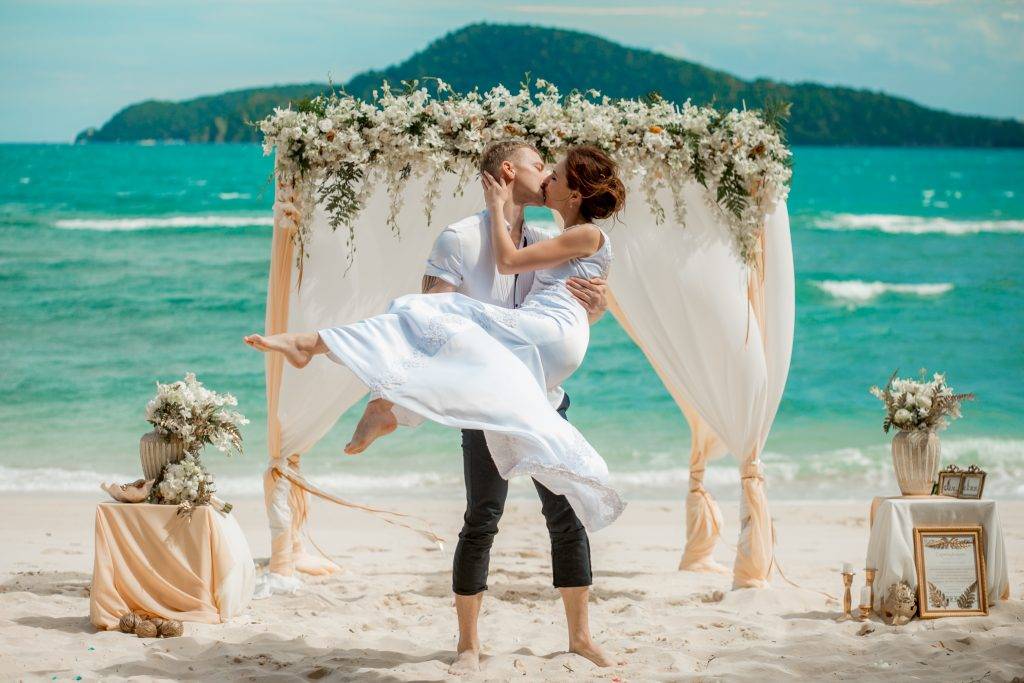 Куда поехать в свадебное путешествие: лучшие острова и страны для медового месяца 2022