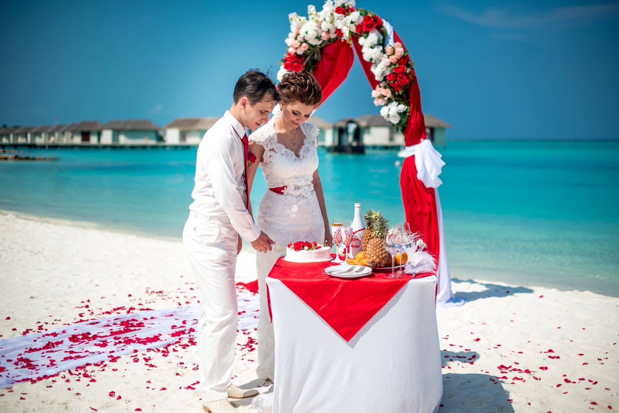 Свадьба на островах: лучшие страны для церемонии, советы и фото