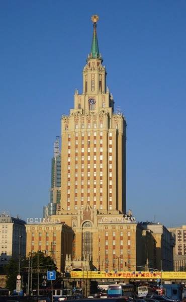 Экскурсия на крышу сталинской высотки - online-moskva.ru
