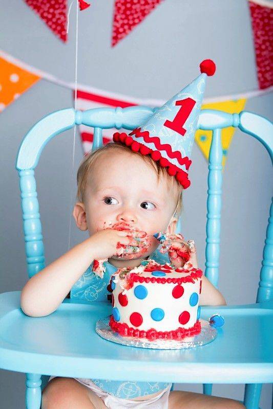 Ребенку 1 год. как праздновать первый день рождения малыша?