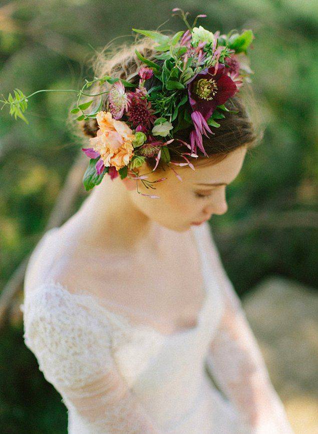 Свадебные прически с цветами: 50 фото причесок с цветами