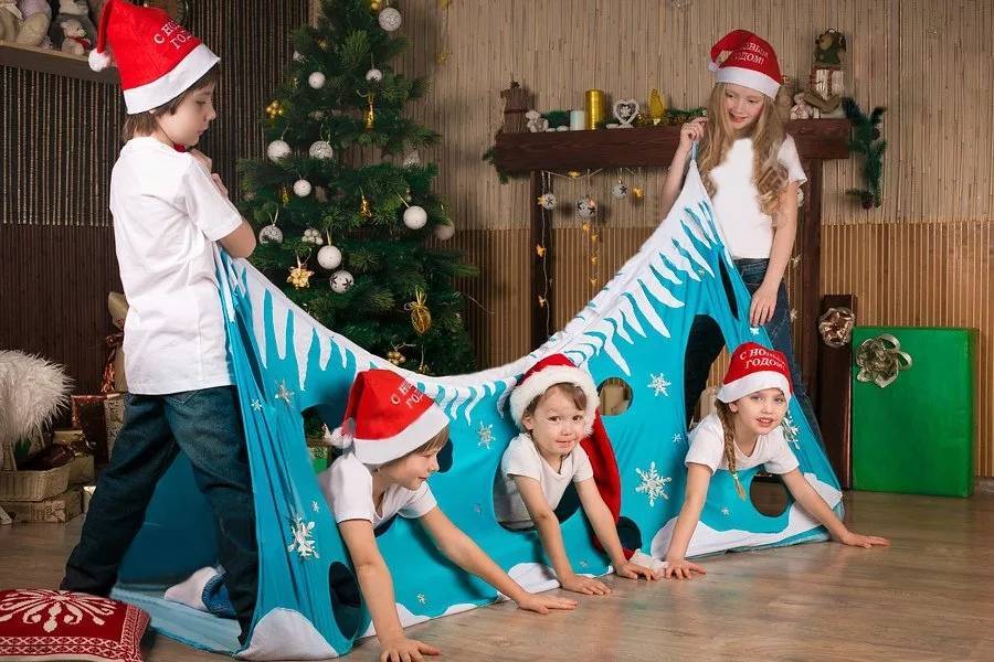 Веселая новогодняя сказка-экспромт для детского или семейного праздника "Наряд для Елочки"