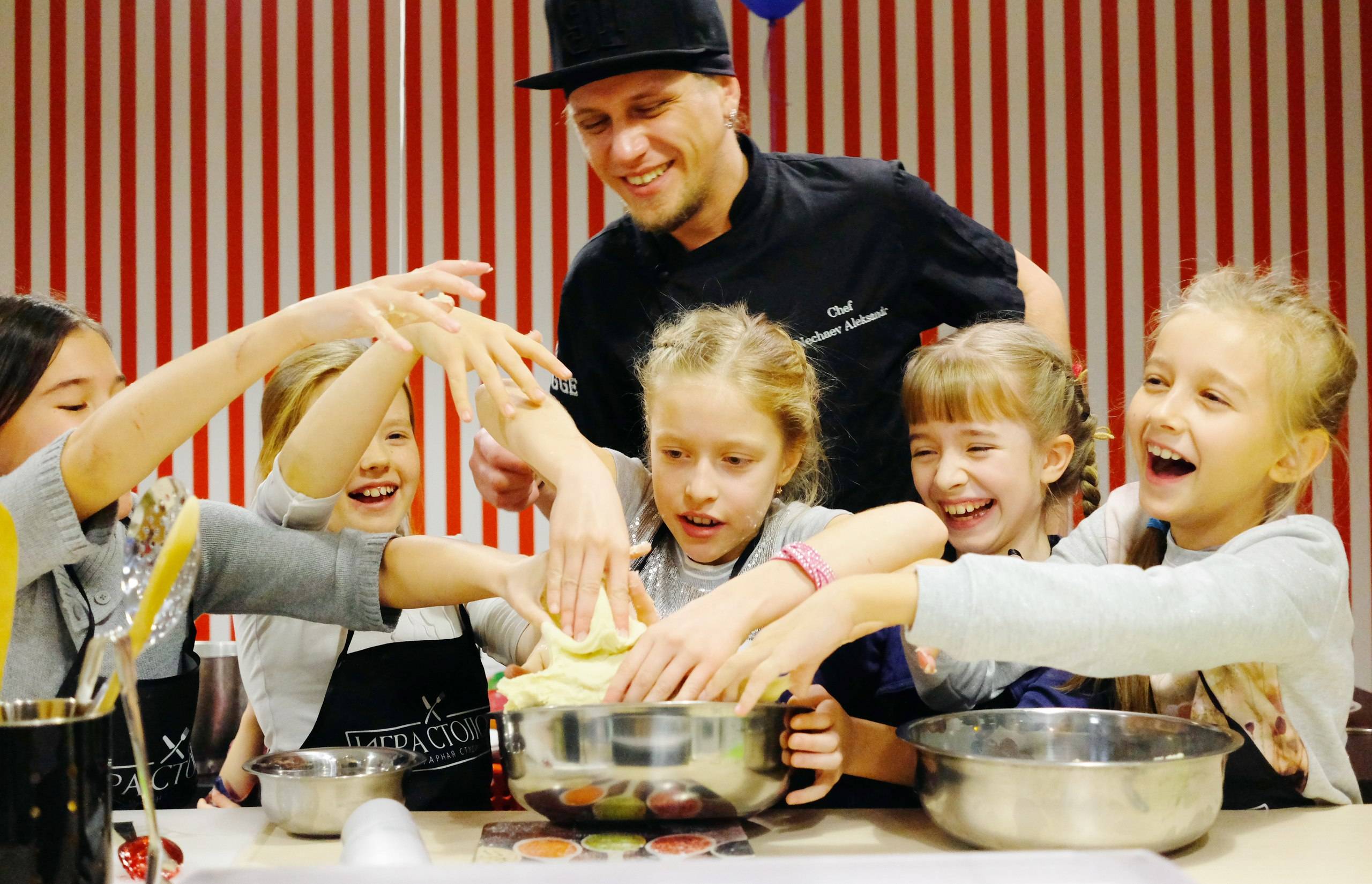 Как грамотно подготовить и провести детский кулинарный мастер-класс: идеи и сценарий мероприятия