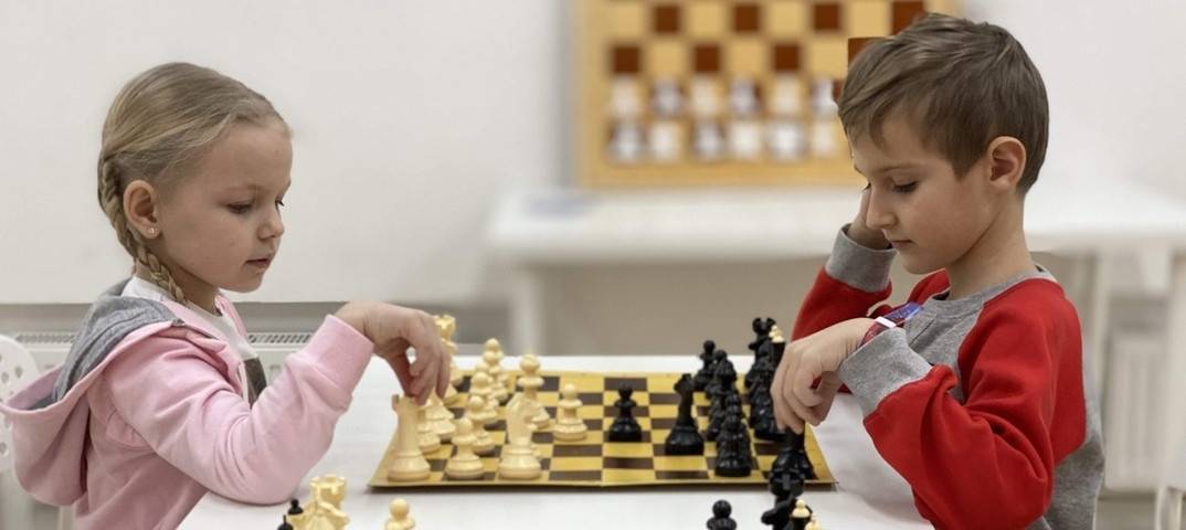 Где обучиться  шахматам с нуля: 30 бесплатных онлайн-курсов в 2022 году