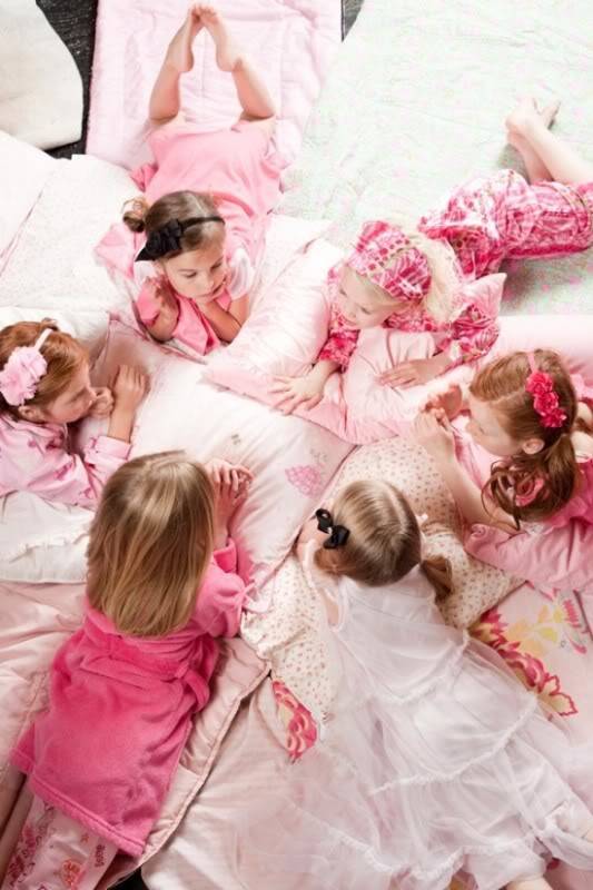 Пижамная вечеринка – праздник женских секретов!
