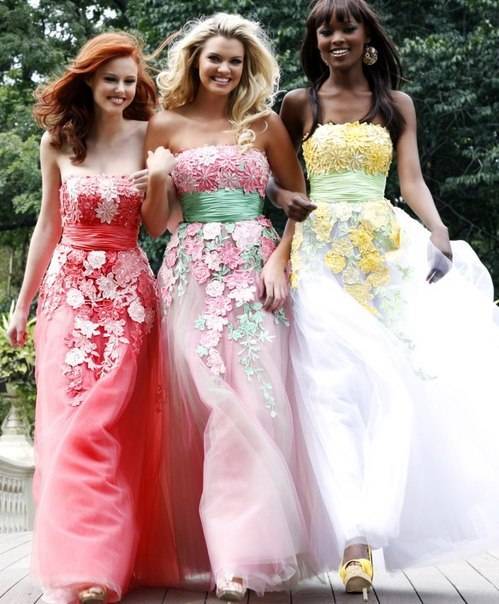 Какие выпускные платья выбирают в разных странах мира