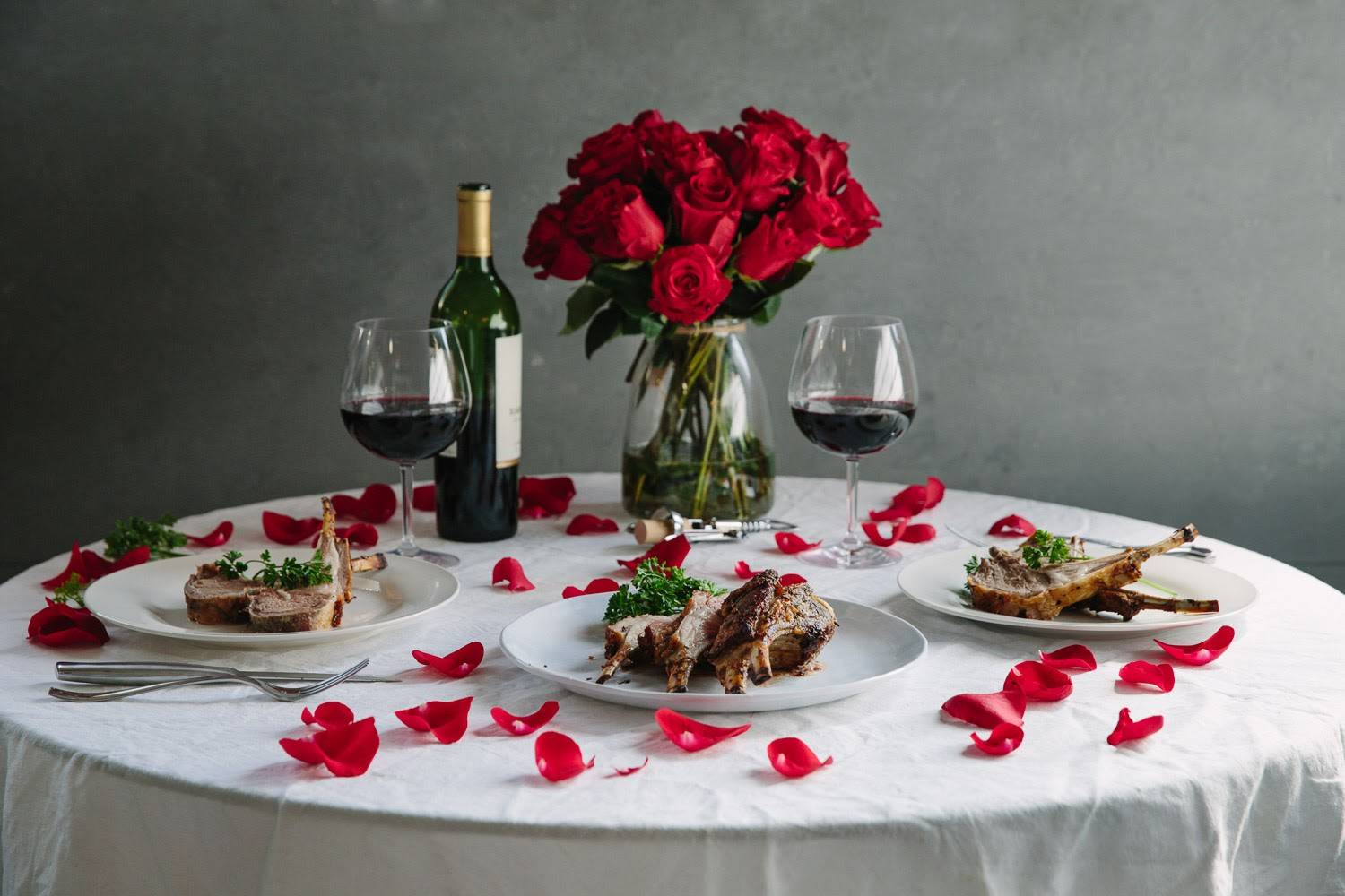 Романтические идеи для вечера: ужин для любимого дома, фото.