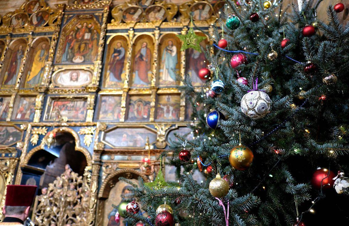 Когда празднуют Рождество в России
