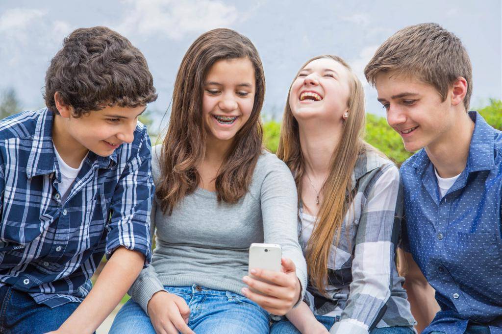Как построить дружеские отношения с подростком?