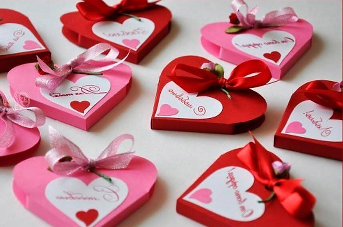 Валентинки из конфет своими руками, подарок на 14 февраля