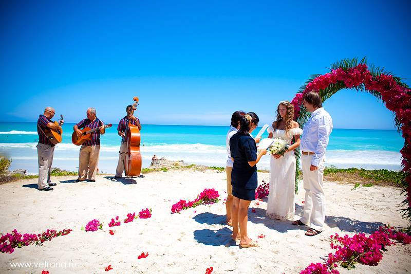 Свадьба на Кубе: красивый способ заявить о своей любви