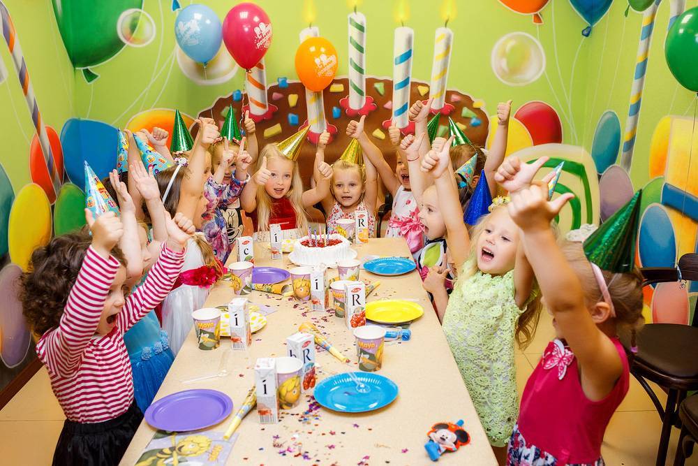 Чем можно развлечь детей во время празднования дня рождения?