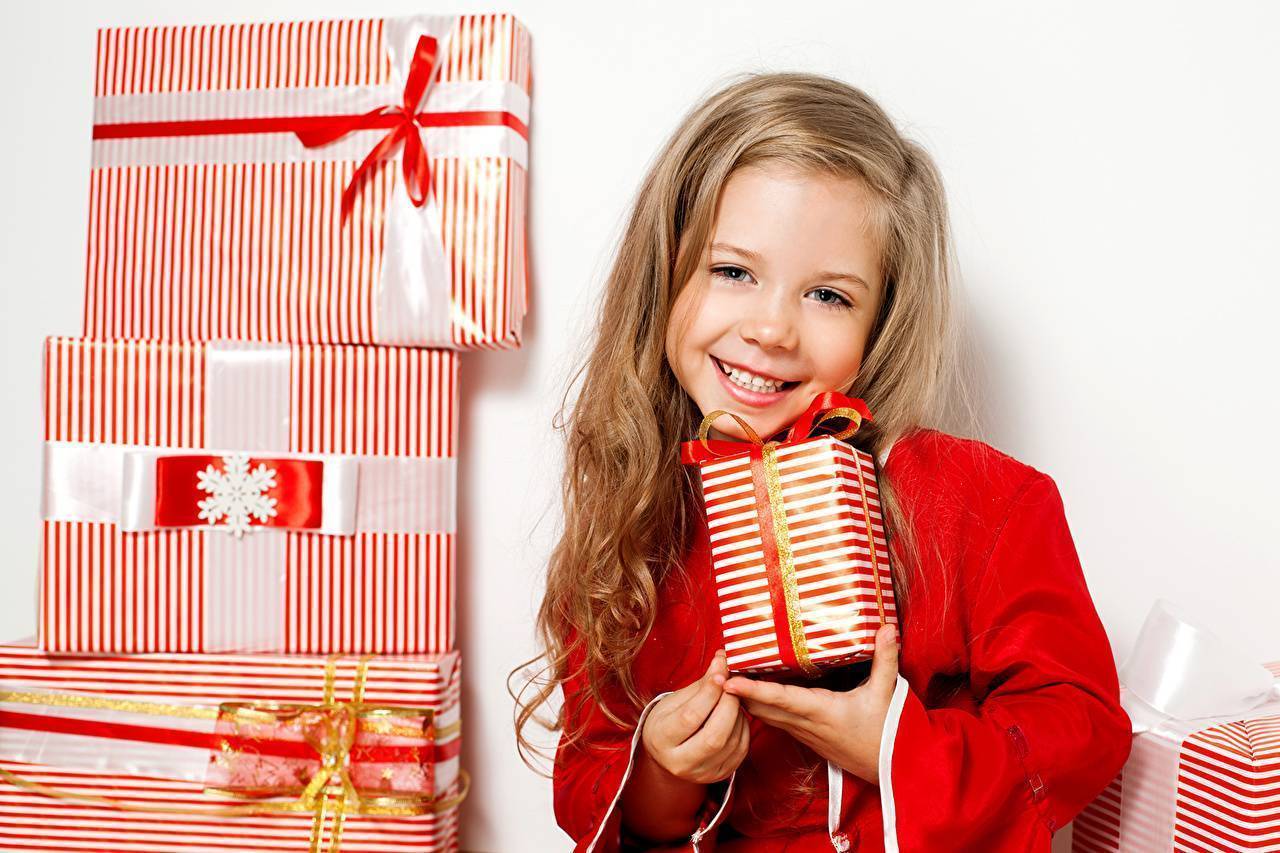 Что подарить на 8 лет девочке: исполняем желания маленькой леди