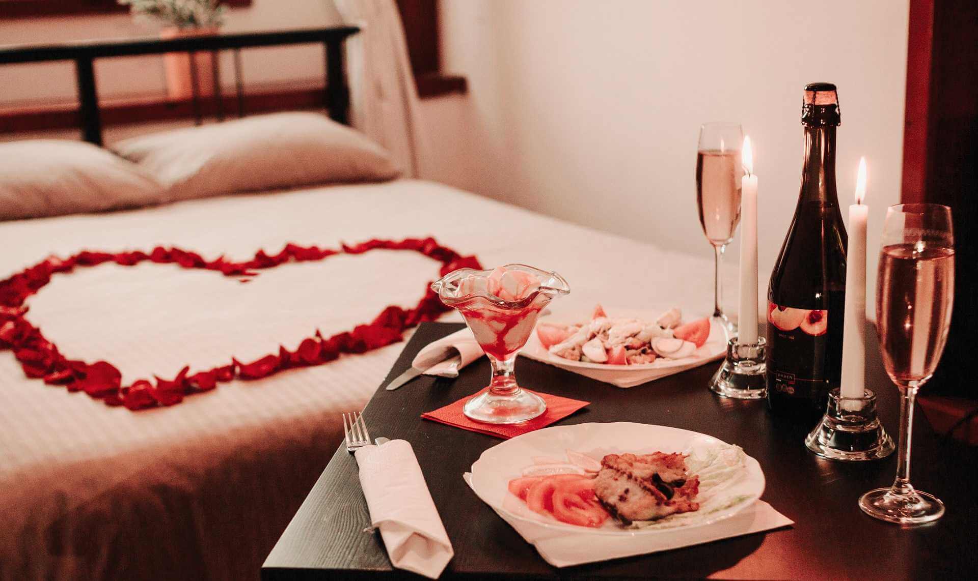 Романтический вечер на двоих на 14 февраля 2022. как организовать праздник на день влюбленных