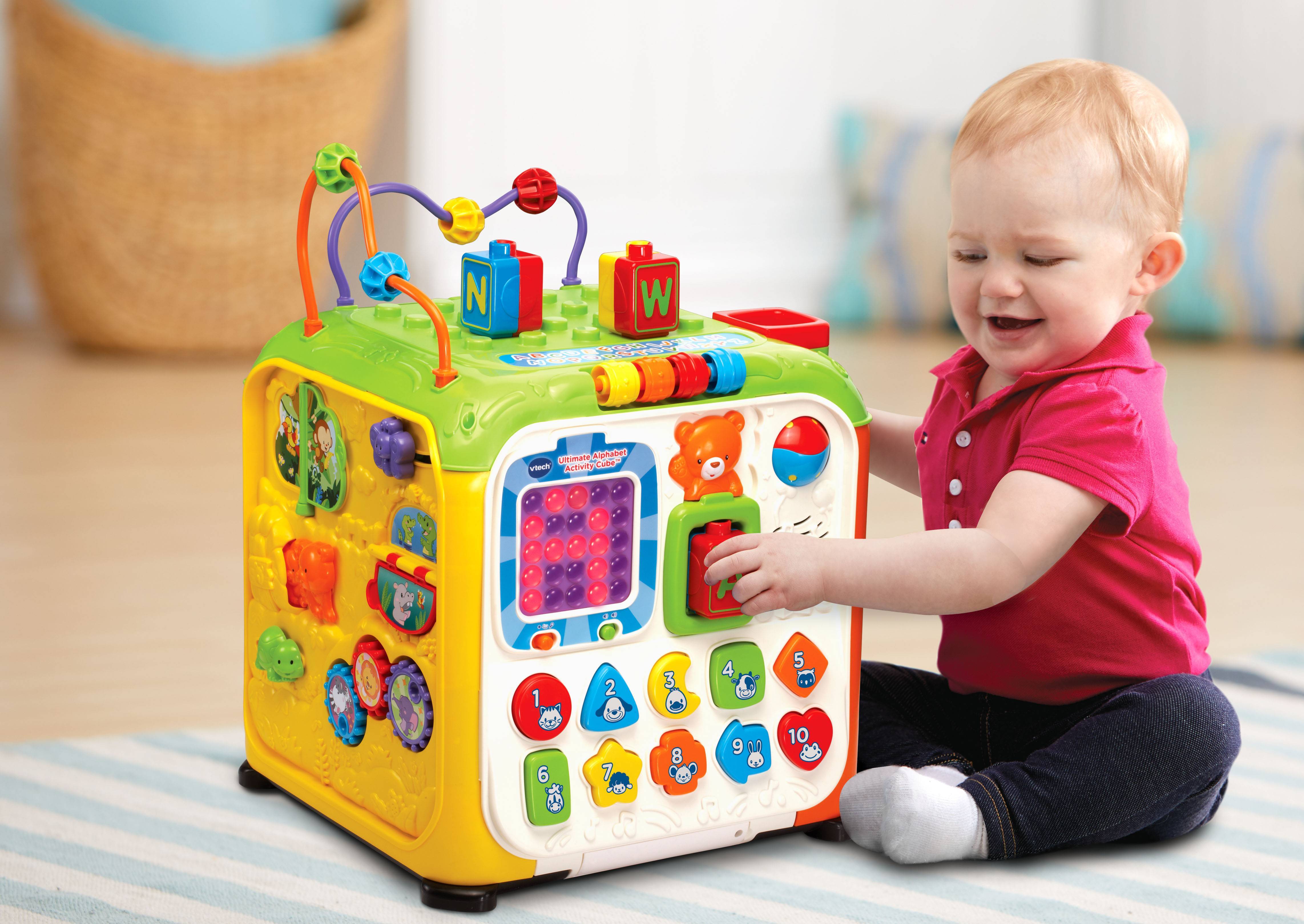 Что подарить ребенку на 2 года — полезные и безопасные игрушки