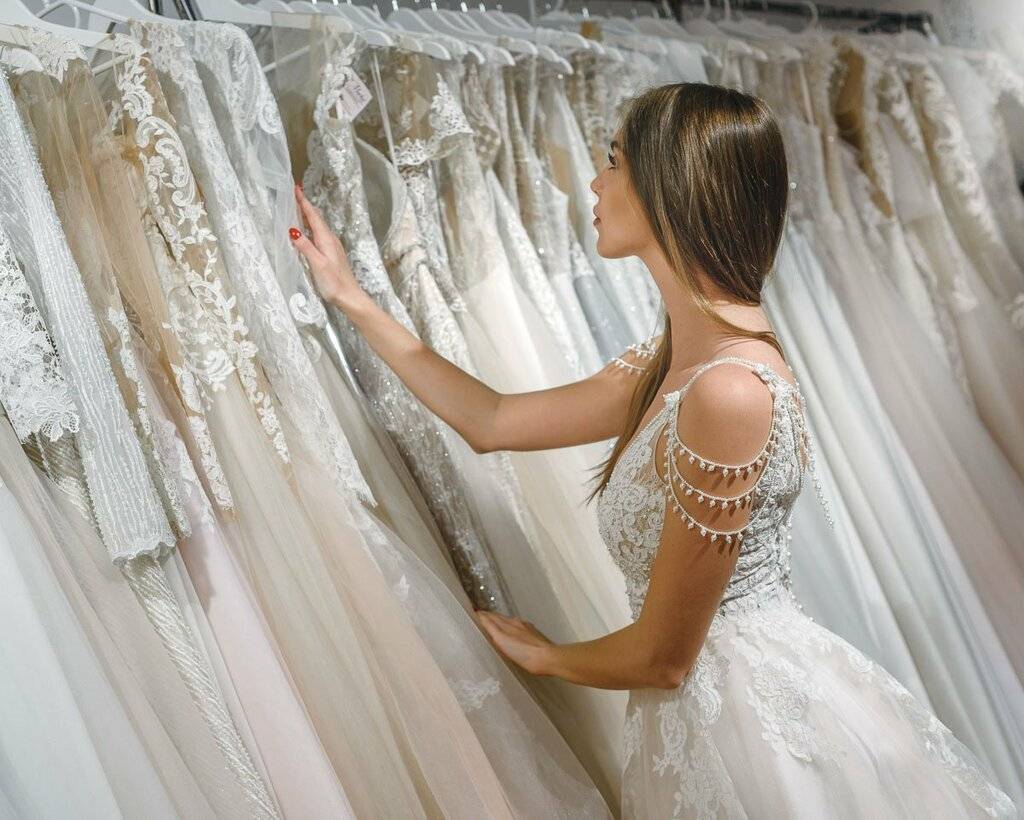 Как подготовиться к примерке свадебного платья : статьи на невеста.info