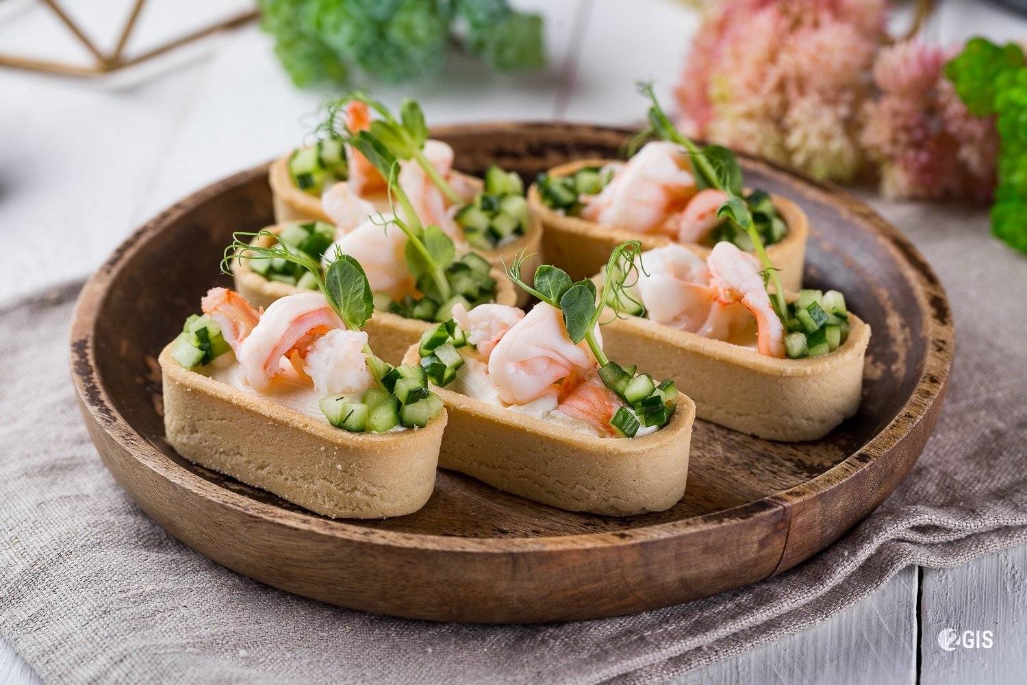 Тарталетки с тунцом - как вкусно готовить салат из рыбных консервов и тесто пошагово с фото