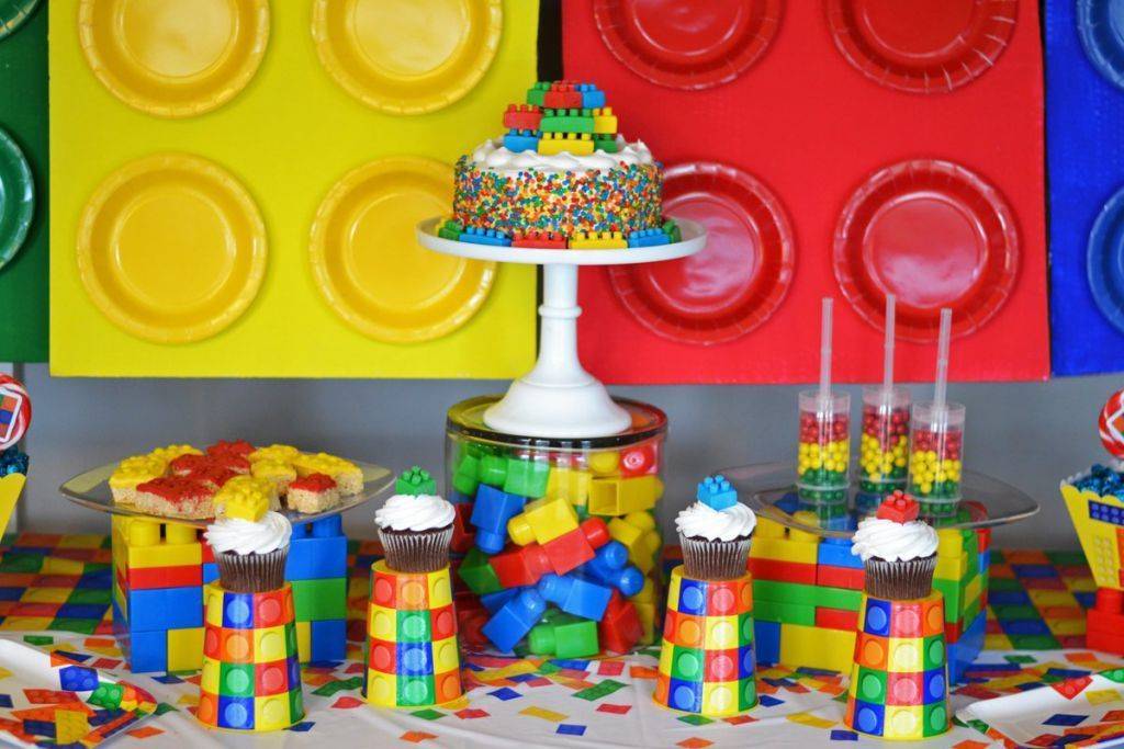 День рождения в стиле лего для ребенка: как организовать, оформить
