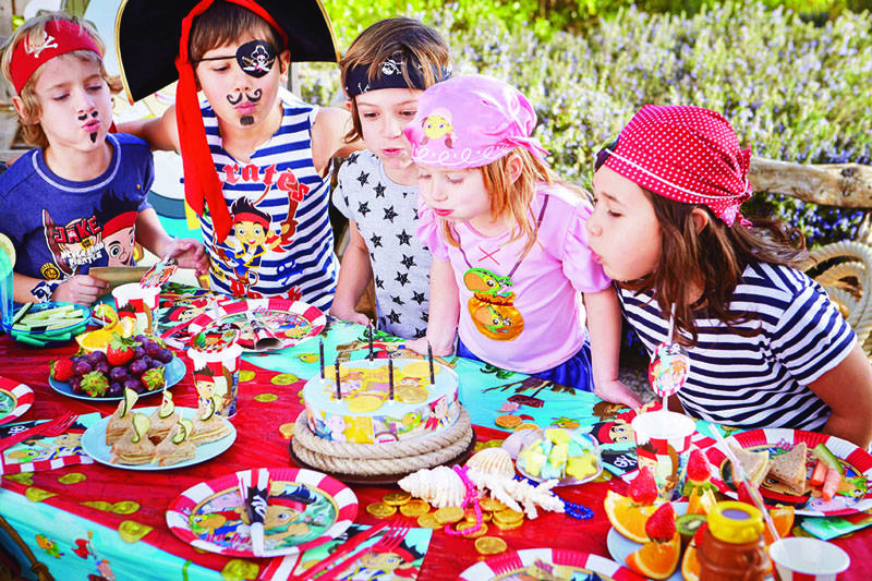Кэндибар своими руками на детский день рождения: подбор сладостей и разнообразие оформления
