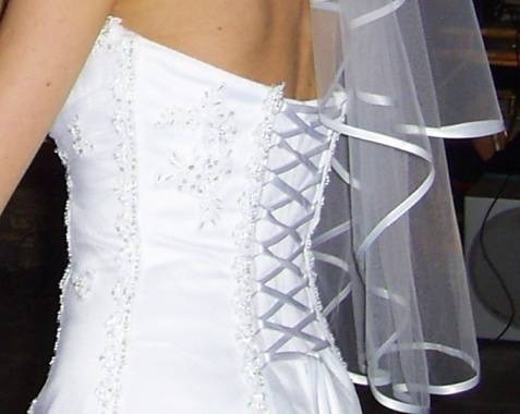 Платье с корсетом — вечный тренд свадебной моды