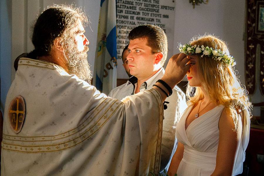 Свадебные прически в греческом стиле, фото с фатой. прически под греческое свадебное платье.