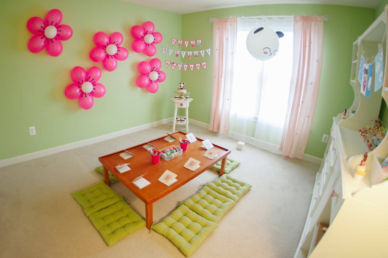 Как украсить комнату на день рождения ребенка? (180+ фото идей)
