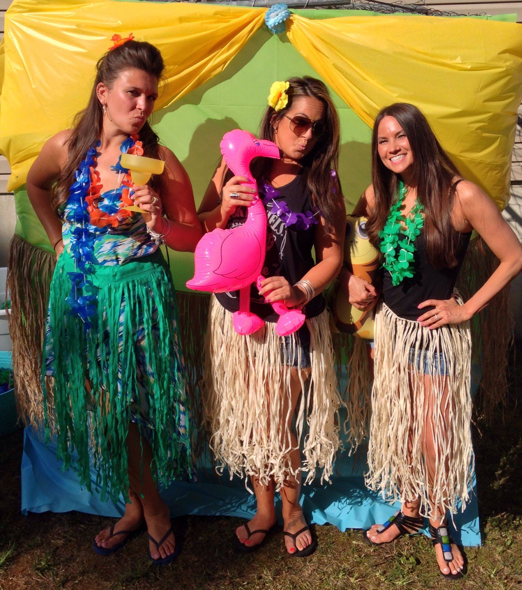 Гавайская вечеринка на день рождения. гавайский стиль одежды. взрослый сценарий гавайской вечеринки на день рождения, конкурсы. гавайский костюм своими руками