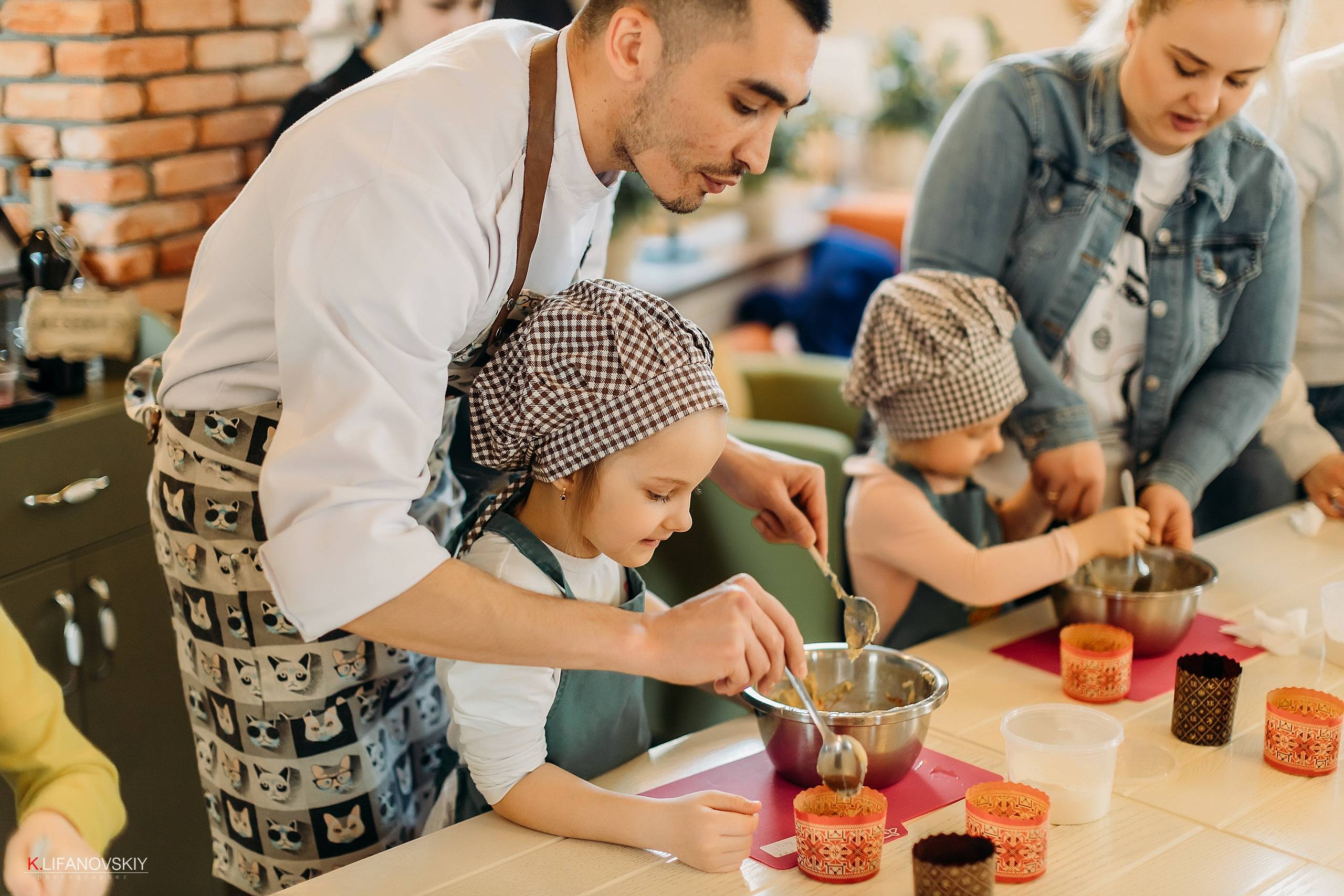 Как устроить необычный праздник детям, или кулинарный мастер-класс для детей
как устроить необычный праздник детям, или кулинарный мастер-класс для детей