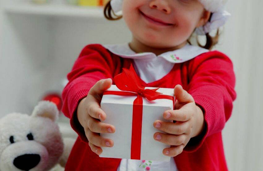 Что подарить детям на Новый год — праздник, волшебство и море сюрпризов!