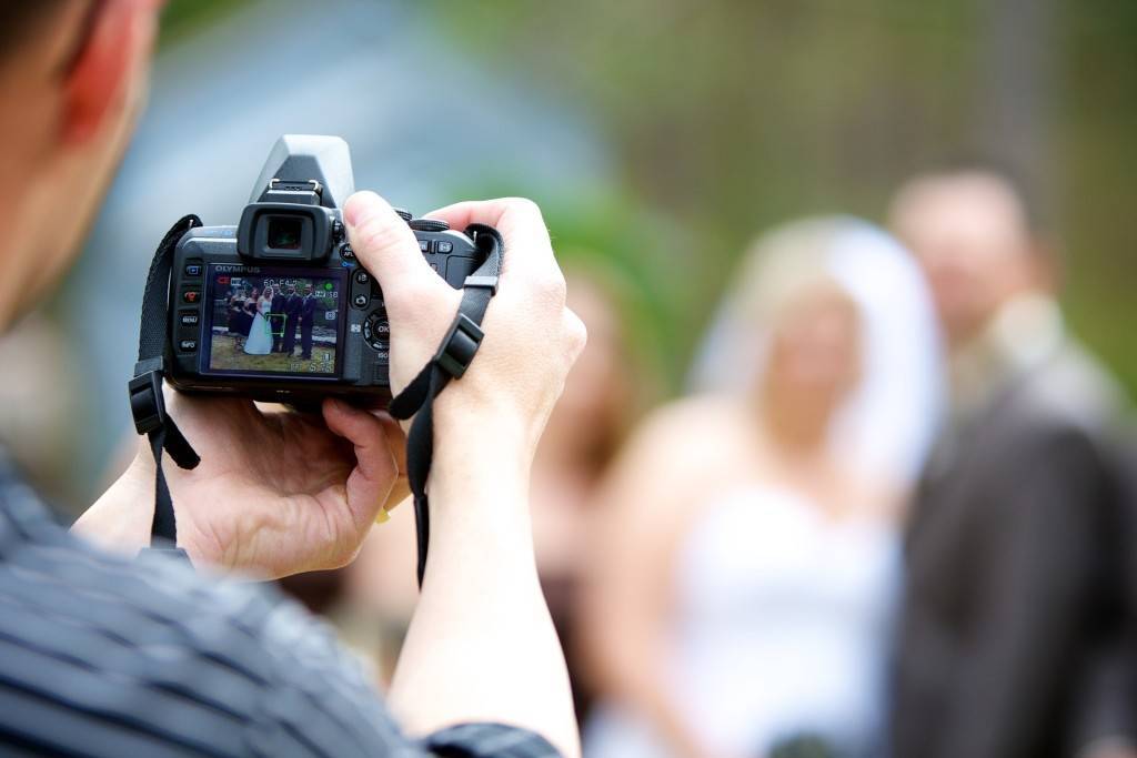 Лучший фотограф искренне считает вашу свадьбу уникальной
