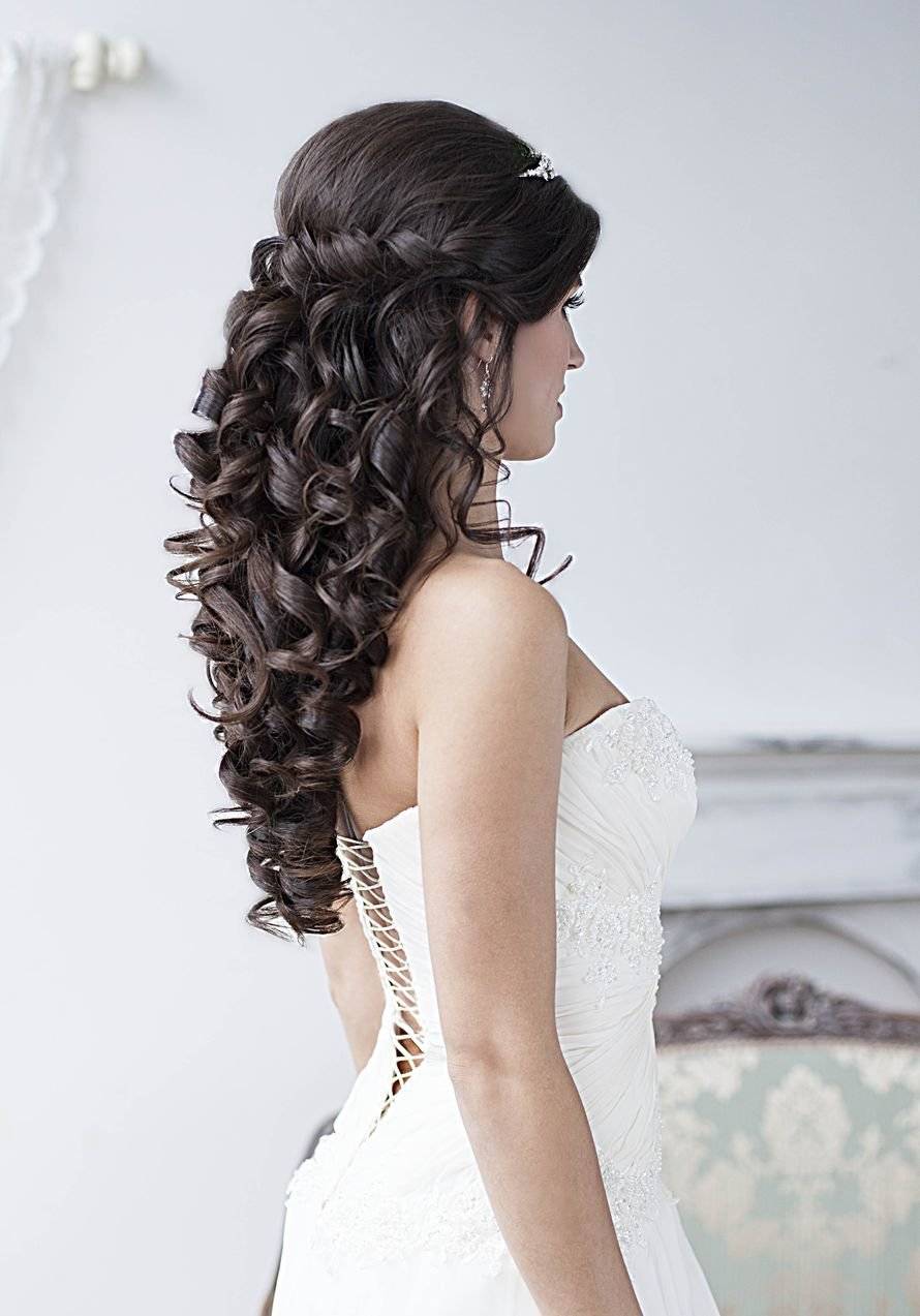 Все о свадебных прическах на длинные волосы — какую выбрать?