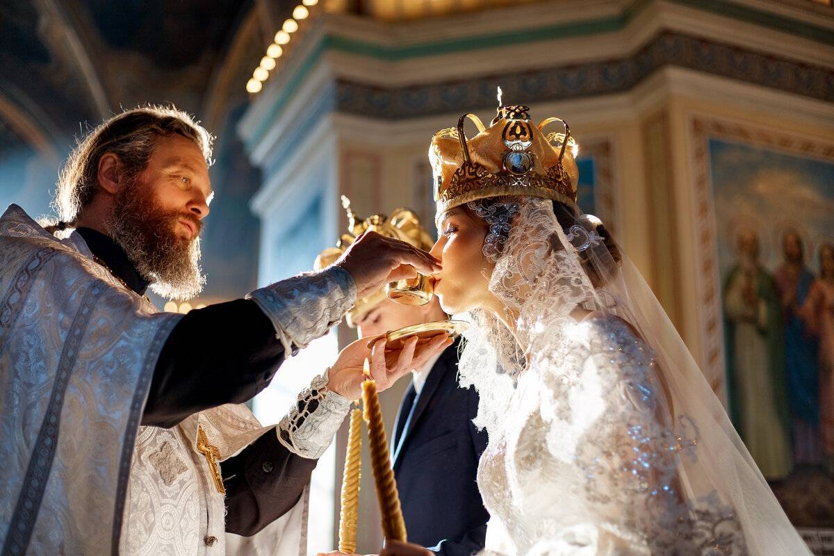 Что нужно для венчания в церкви — ограничения и правила