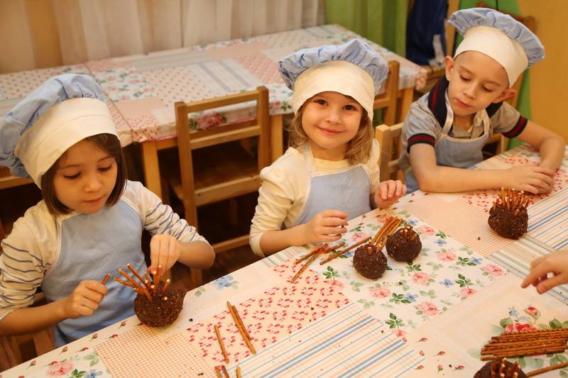 Русские народные поделки: мастер-классы по созданию матрешек, изделий из глины, аппликаций (77 фото)