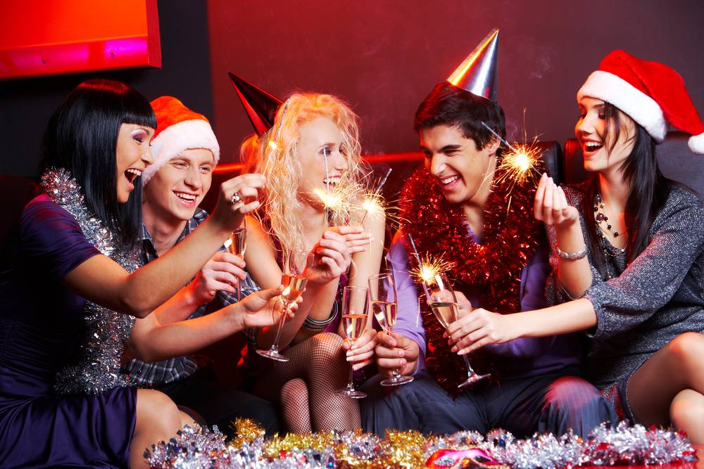 Как отпраздновать новый год: топ-12 способов с описанием