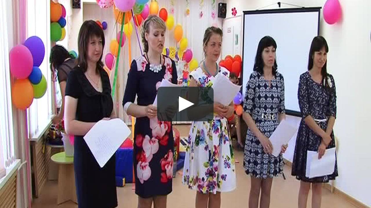 Костюмированное поздравление от педагогов "Матрешки на выпускном балу"